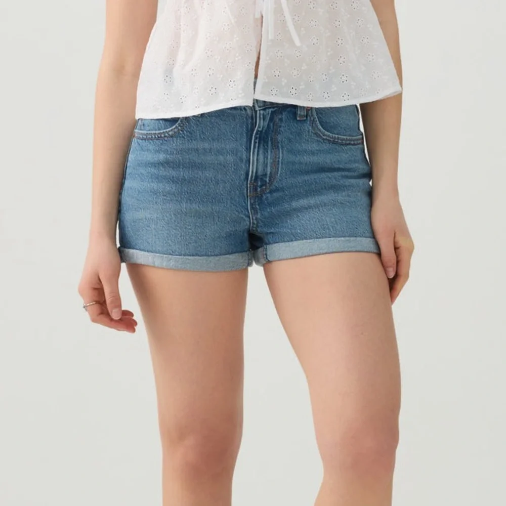Ardene High Rise Stretch Denim Shorts Size 9
